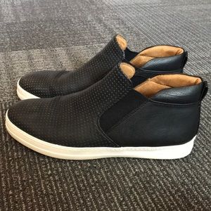Natural Soul Black Sneaker